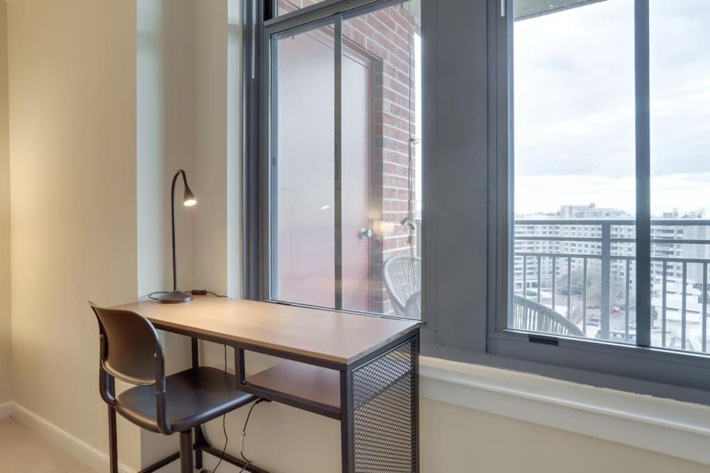 Fantastic 2 Bedroom Condo At Pentagon City أرلنغتون المظهر الخارجي الصورة