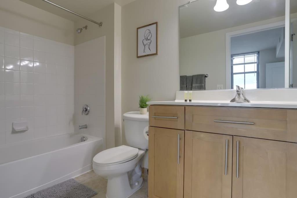 Fantastic 2 Bedroom Condo At Pentagon City أرلنغتون المظهر الخارجي الصورة