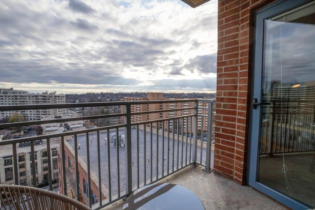 Fantastic 2 Bedroom Condo At Pentagon City أرلنغتون المظهر الخارجي الصورة