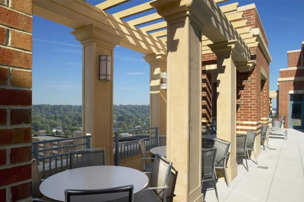 Fantastic 2 Bedroom Condo At Pentagon City أرلنغتون المظهر الخارجي الصورة